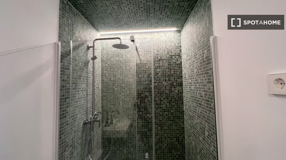 Apartment mono Madrid, 16m² — photo 4