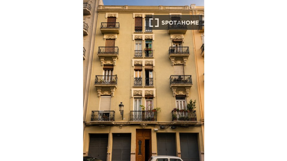 Apartment Valencia, 1 bed, 56m² — photo 19