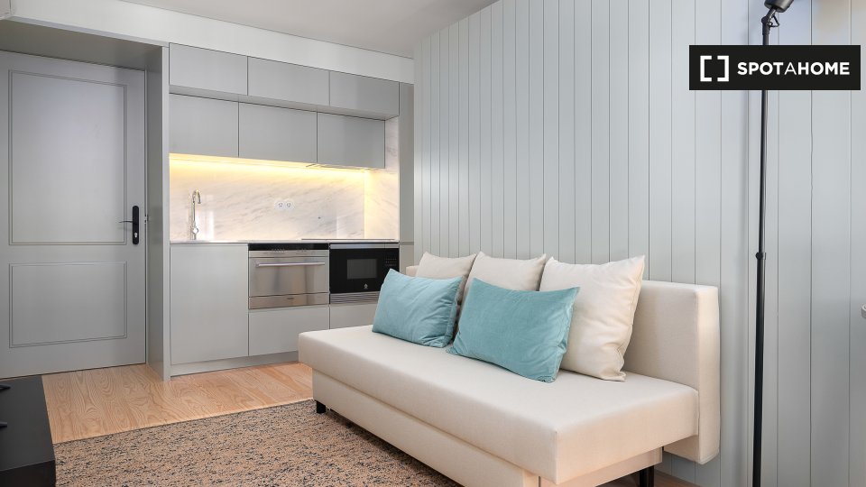 Apartment Porto, 1 bed, 30m² — photo 2