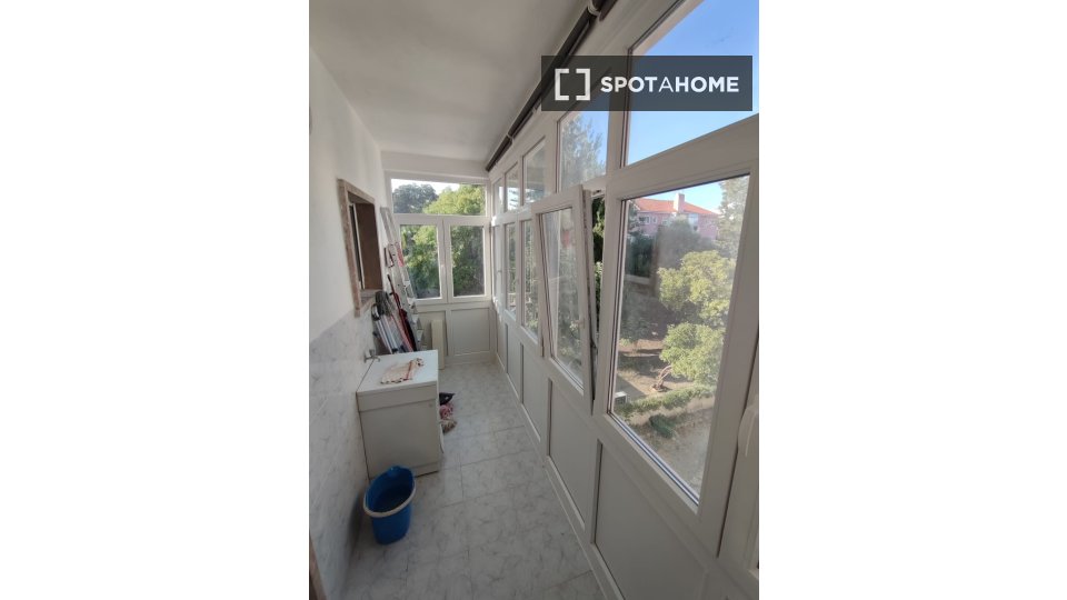 Double room Lisbon, 6 beds, 165m² — photo 13