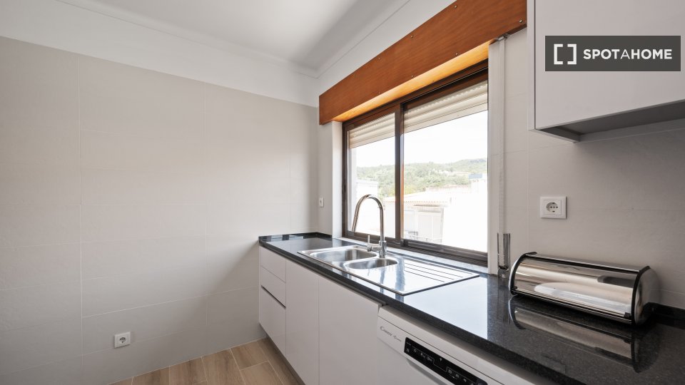 Apartment Lisbon, 2 beds, 70m² — photo 1