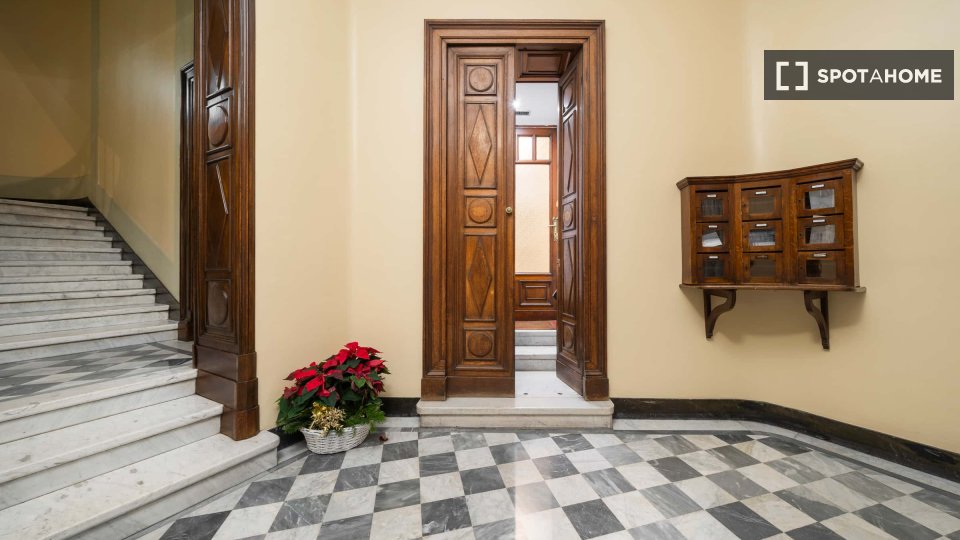 Apartment Milan, 2 beds, 69m² — photo 9