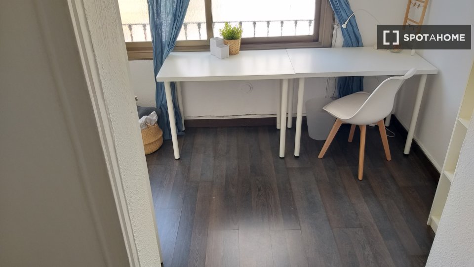 Double room Barcelona, 6 beds, 180m² — photo 83