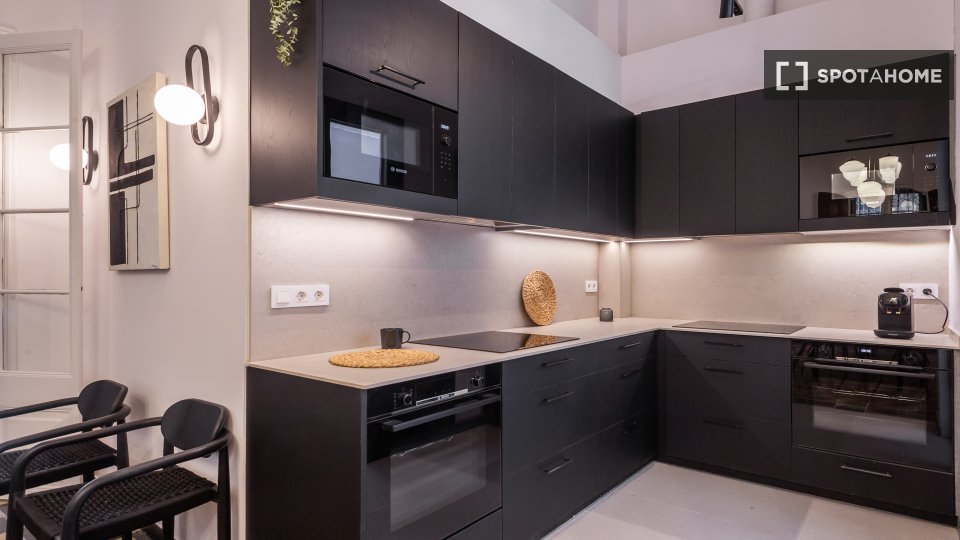 Double room Barcelona, 16 beds, 380m² — photo 33