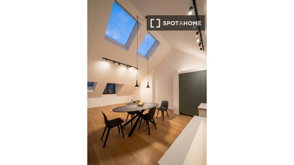 Double room Brussels, 3 beds — photo 11