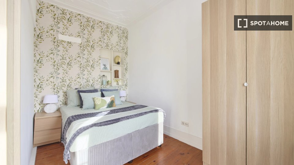 Double room Lisbon, 6 beds — photo 10