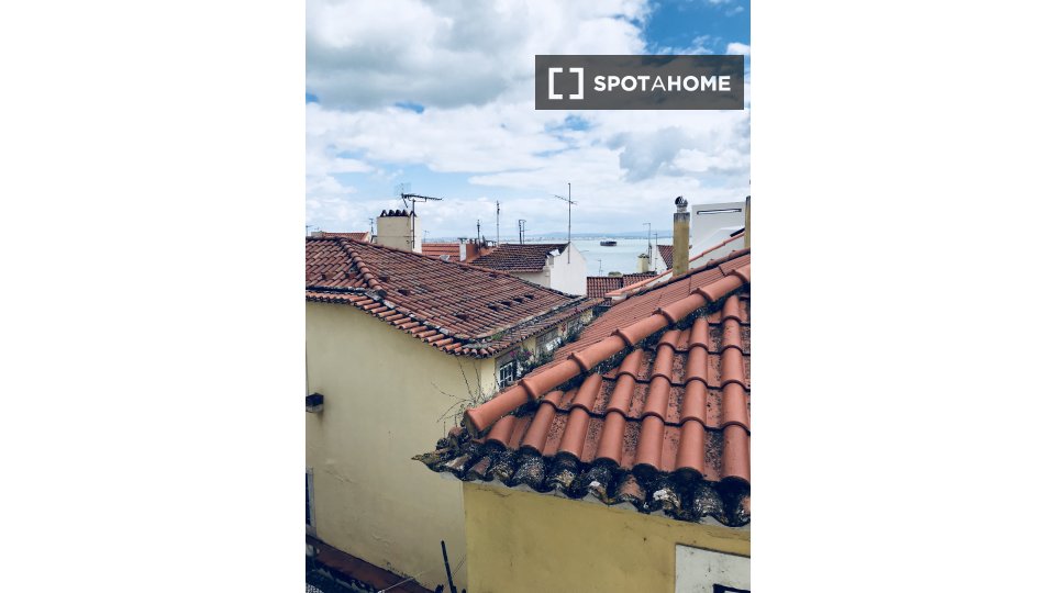 Apartment mono Lisbon, 50m² — photo 3