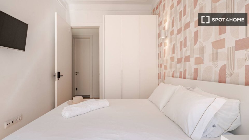 Double room Lisbon, 6 beds, 140m² — photo 24
