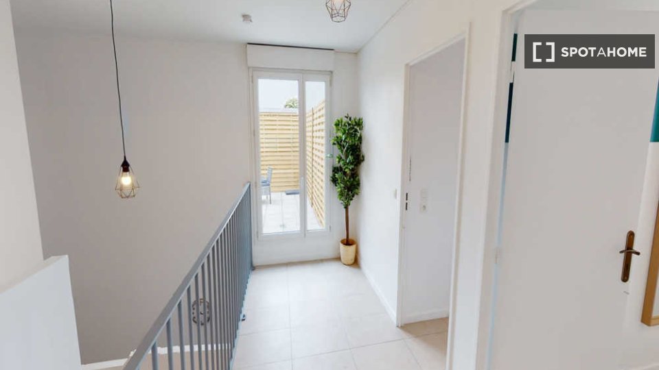 Double room Paris, 6 beds, 140m² — photo 7