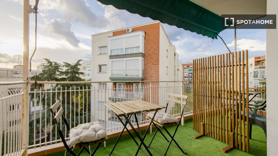 Double room Madrid, 8 beds, 150m² — photo 7