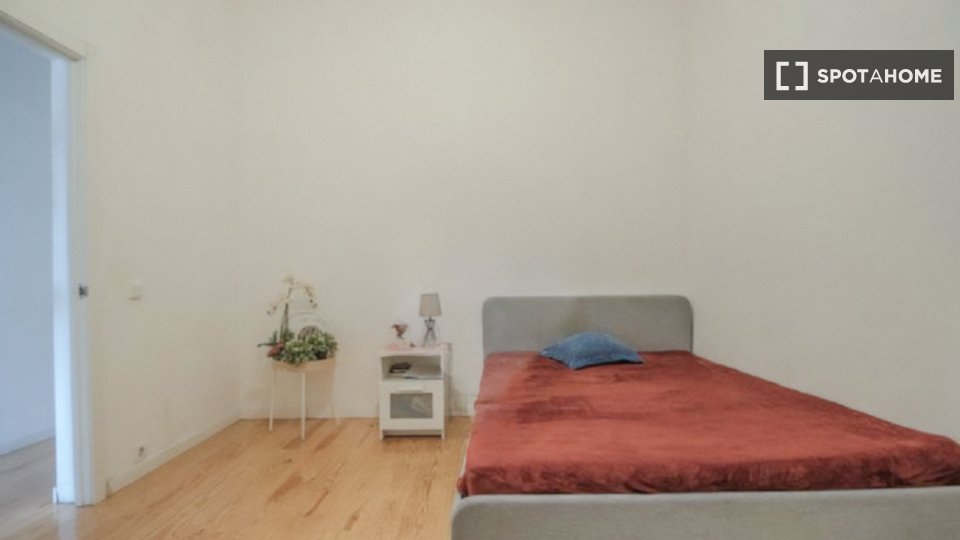 Apartment Porto, 2 beds, 74m² — photo 2