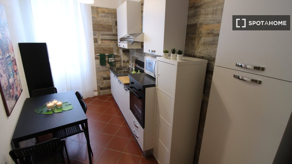 Double room Brescia, 5 beds — photo 16