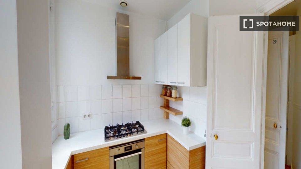 Double room Paris, 10 beds, 180m² — photo 7