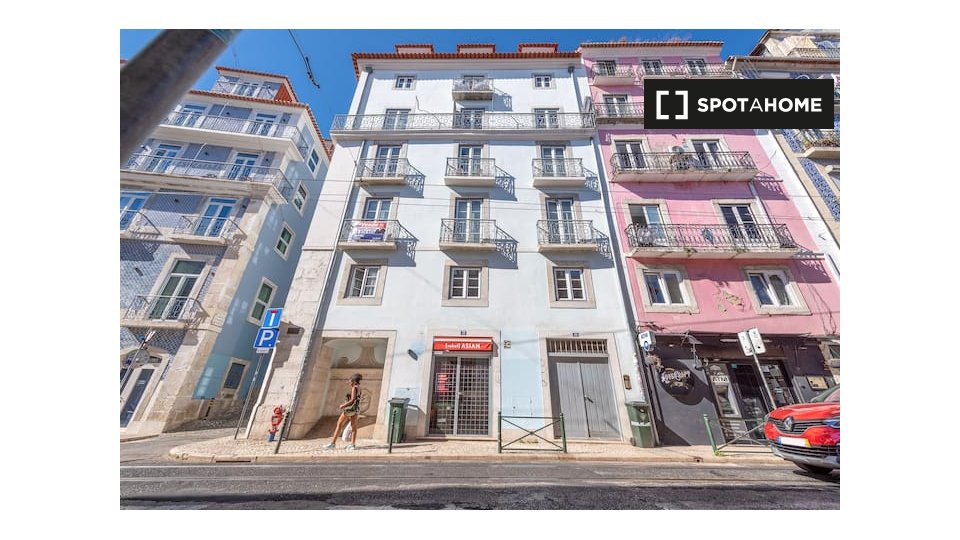 Apartment Lisbon, 1 bed — photo 16