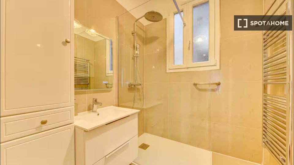 Apartment Paris, 1 bed, 40m² — photo 3