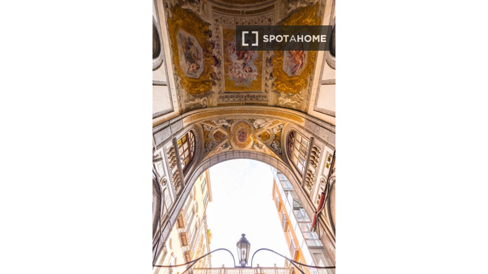 Apartment Naples, 1 bed, 95m² — photo 19