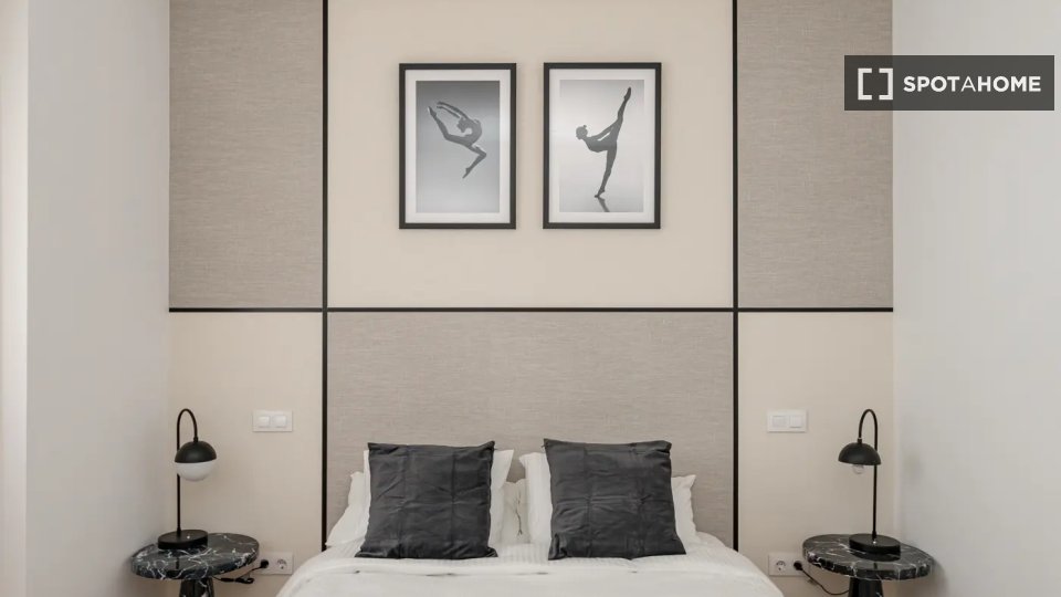Double room Madrid, 5 beds — photo 16