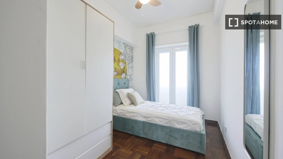 Double room Lisbon, 7 beds — photo 1