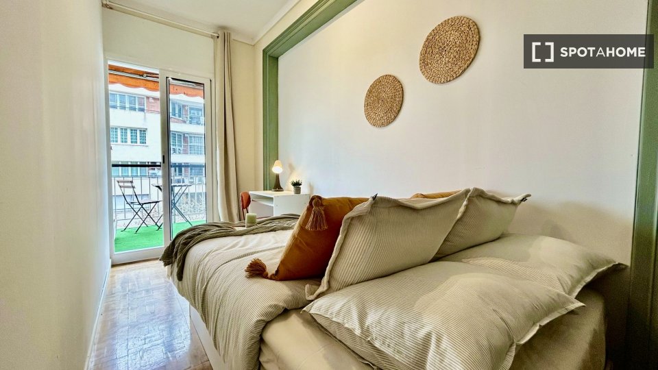 Double room Barcelona, 9 beds — photo 5