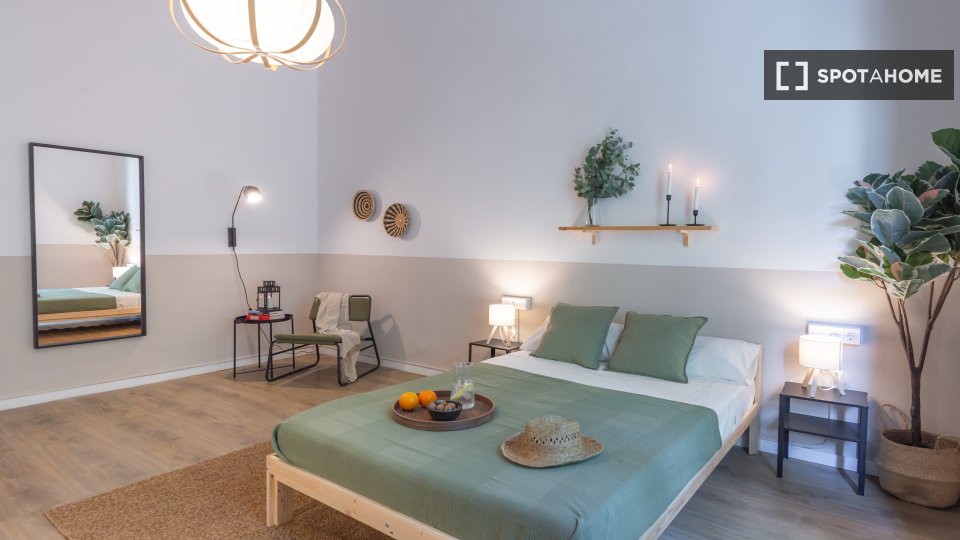 Double room Barcelona, 8 beds, 239m² — photo 17