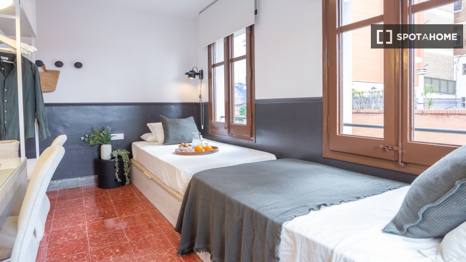 Double room Barcelona, 16 beds, 380m² — photo 17