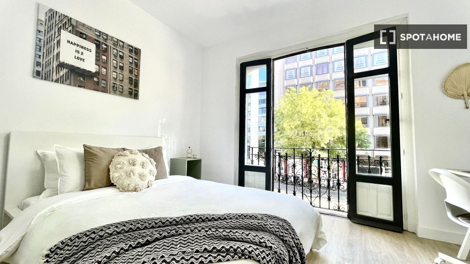 Double room Madrid, 7 beds — photo 46