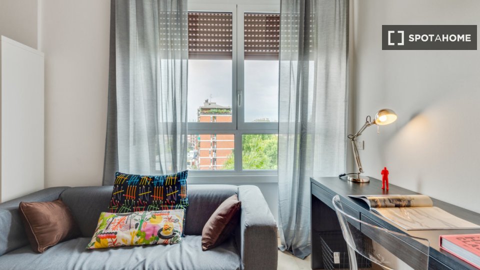Double room Milan, 3 beds, 105m² — photo 11