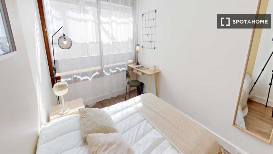 Double room Paris, 5 beds, 90m² — photo 28