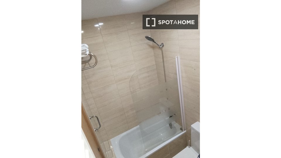 Apartment Madrid, 2 beds, 66m² — photo 15