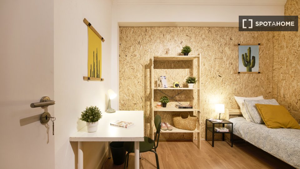 Double room Lisbon, 6 beds — photo 9