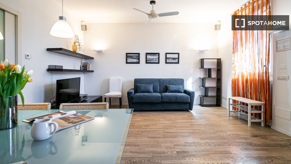 Apartment Milan, 1 bed — photo 1