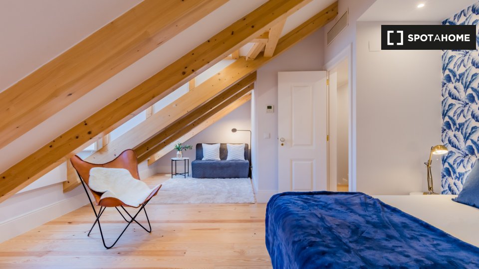 Apartment Lisbon, 3 beds — photo 15