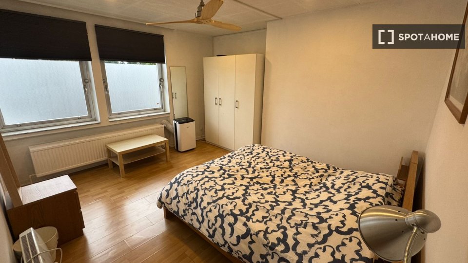 Apartment Brussels, 5 beds, 120m² — photo 5