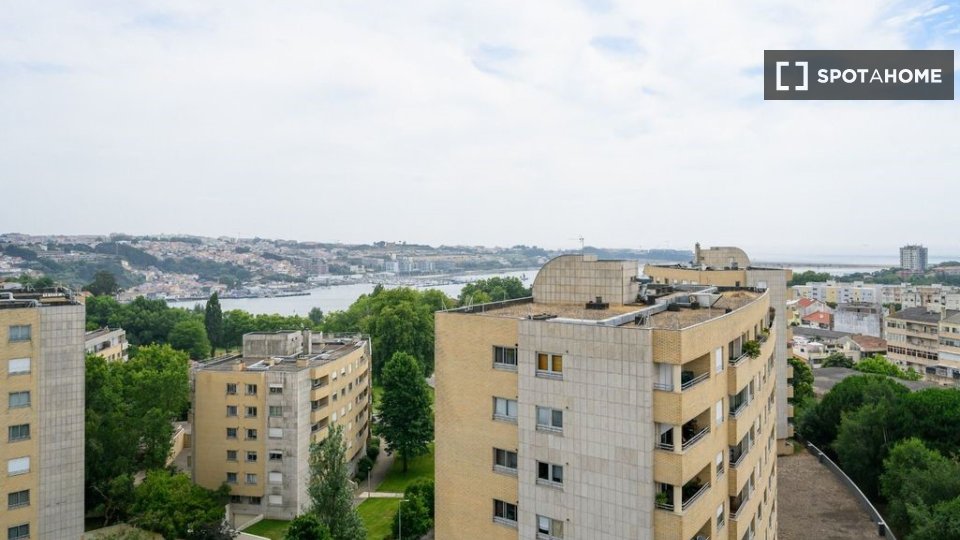 Double room Porto, 5 beds, 180m² — photo 11