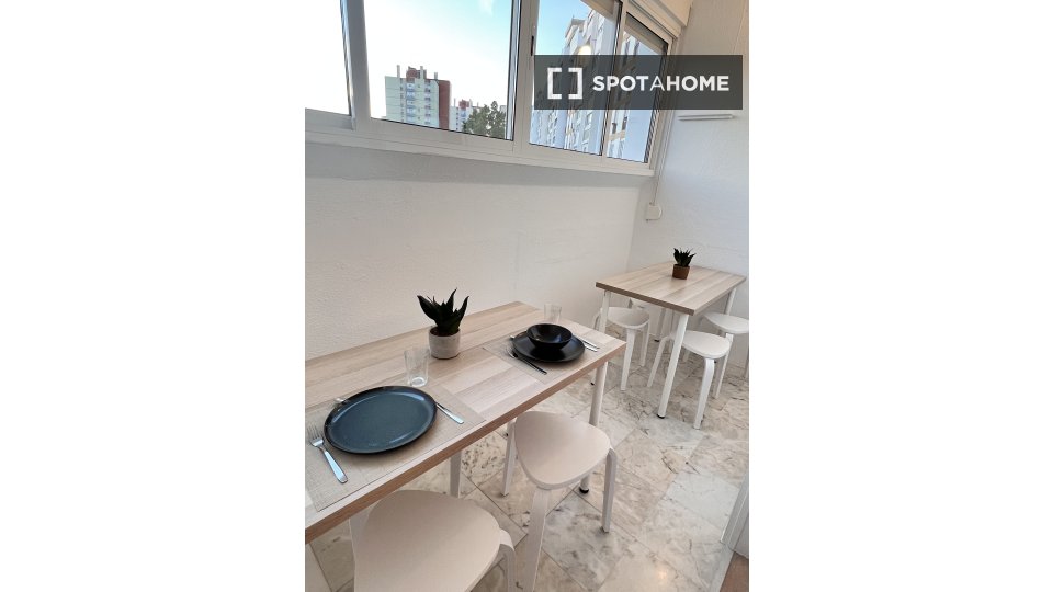 Double room Lisbon, 6 beds — photo 16