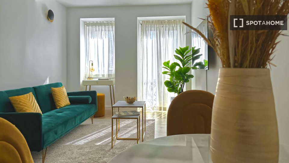 Apartment Lisbon, 1 bed, 51m² — photo 13