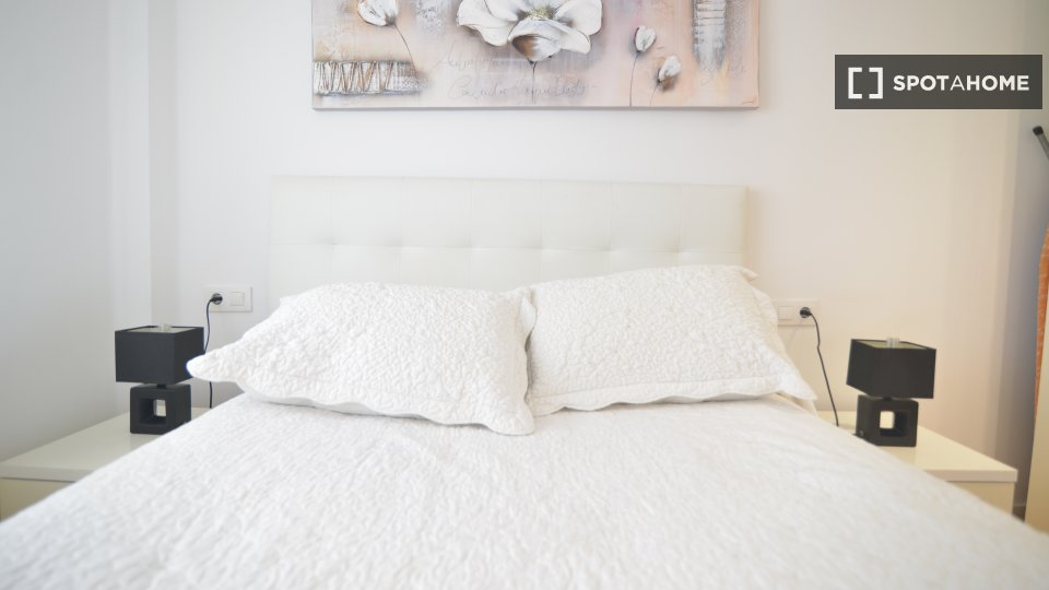 Double room Santander, 3 beds — photo 7