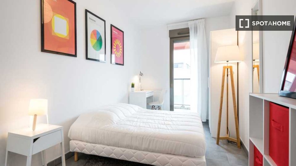 Double room Lyon, 4 beds, 90m² — photo 3