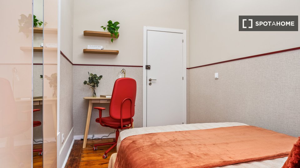 Double room Lisbon, 10 beds — photo 21