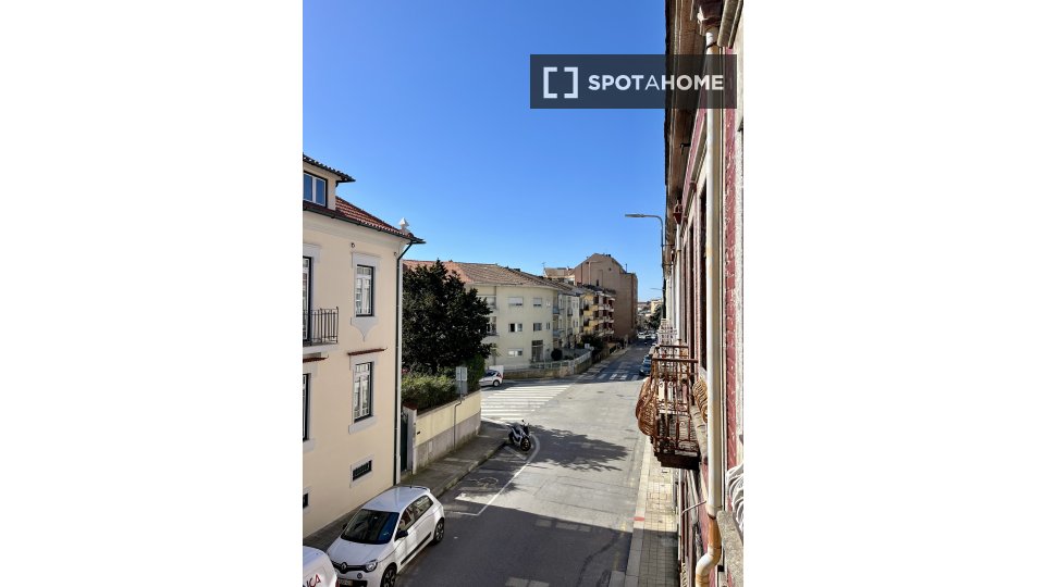 Double room Porto, 3 beds — photo 18
