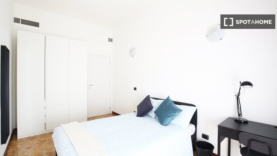Double room Milan, 6 beds, 150m² — photo 2