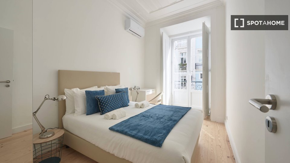 Apartment Lisbon, 3 beds — photo 14