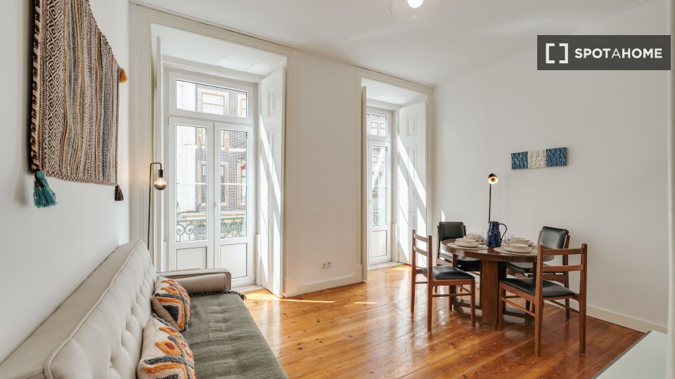 Apartment mono Lisbon, 65m² — photo 24