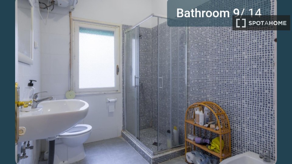 Double room Alicante, 5 beds, 135m² — photo 7