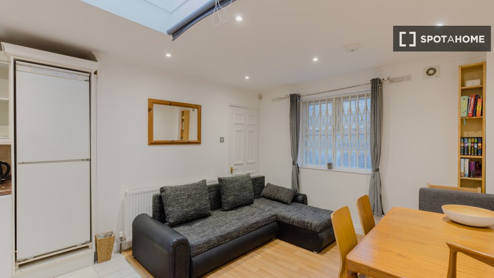 Apartment London, 1 bed — photo 17