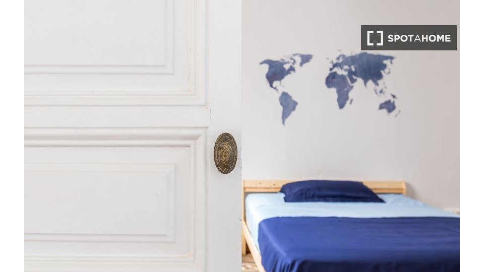 Double room Barcelona, 7 beds, 200m² — photo 12