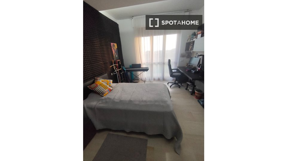 Double room Milan, 2 beds — photo 5