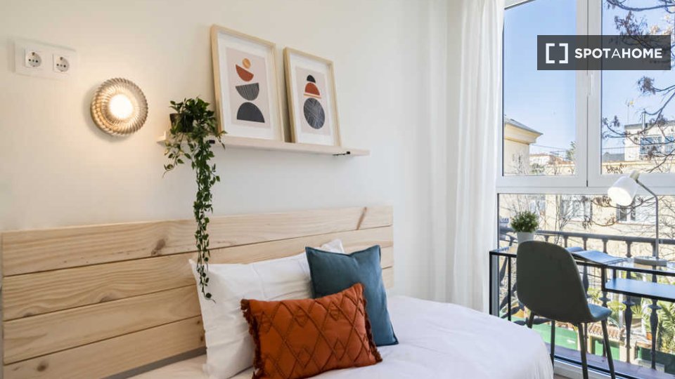 Double room Madrid, 17 beds — photo 39