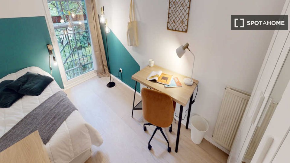 Double room Paris, 7 beds, 140m² — photo 9