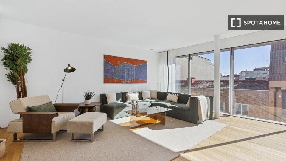 Apartment Madrid, 2 beds, 140m² — photo 18